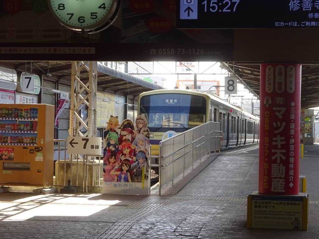 車内メディア